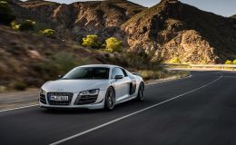 R8 coupe V10 GT  RWD
